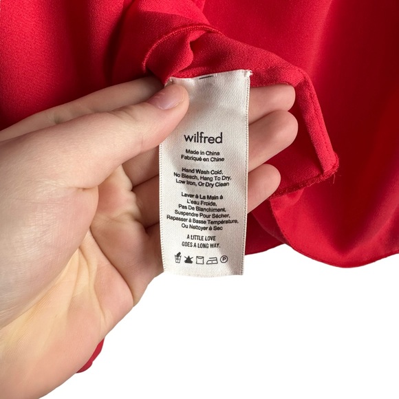 Aritzia Wilfred Off the Should Ruffle Morel Blouse Bright Red - Size Large - Picture 7 of 8